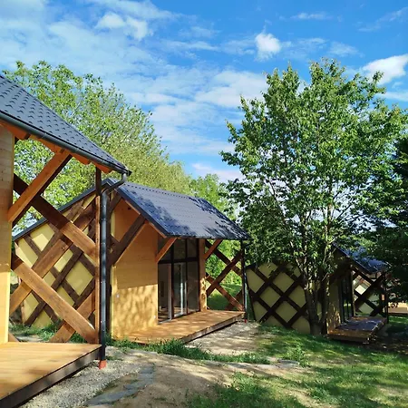 Apartamento Apiturizem Kr'bee Apartmajski Cebelnjak S Cebelami