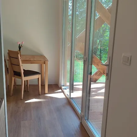Apartamento Apiturizem Kr'bee Apartmajski Cebelnjak S Cebelami Mala Nedelja