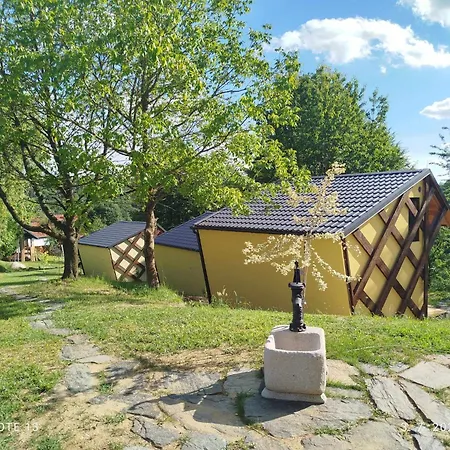 Apiturizem Kr'bee Apartmajski Cebelnjak S Cebelami *